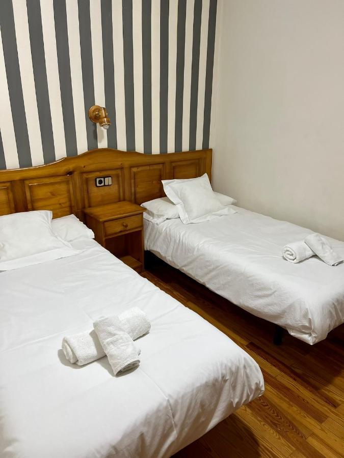 Hotel Eriste Luaran gambar
