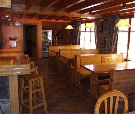 Hotel Eriste Luaran gambar